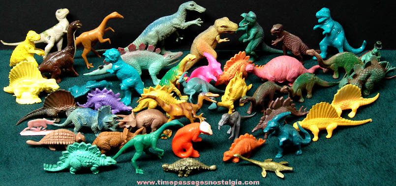 (44) Colorful Old Plastic Dinosaur Toy Playset Figures