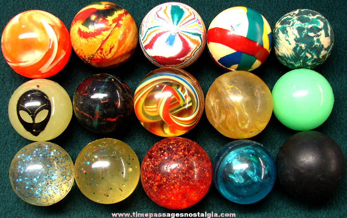 (15) Different Colorful Old Toy Super Balls