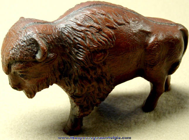 Old Buffalo or American Bison Syroco Figurine