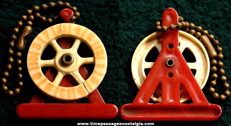 Old Miniature Carnival Gambling Game Wheel Key Chain