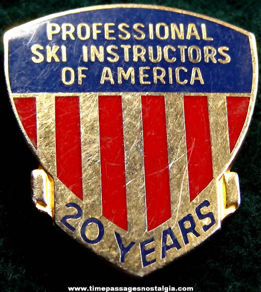 Professional Ski Instructors Of America Enameled 20 Year Gold Badge Pin