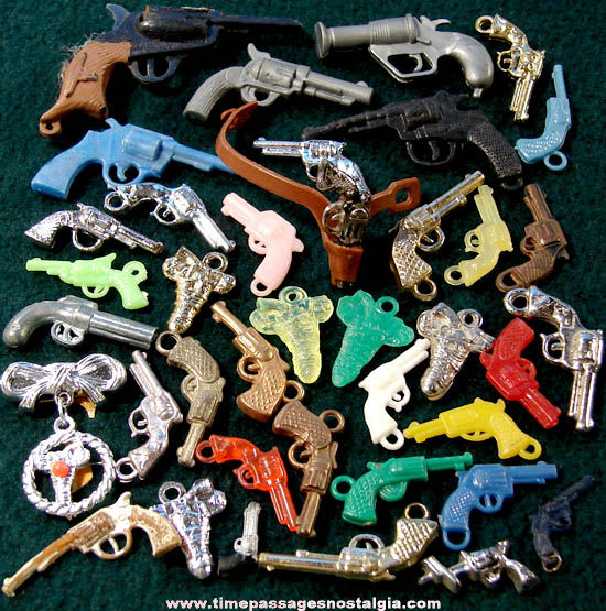 (40) Old Gum Ball Machine Prize Toy Charm Revolver Hand Guns