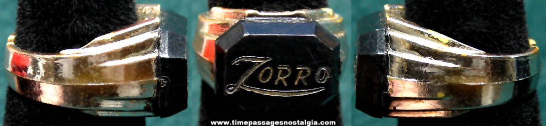 Old Walt Disney Zorro Character Premium Toy Ring