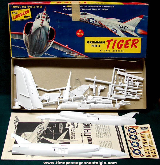 Old Boxed & Unbuilt U.S. Navy Grumman F11F-1 Tiger Jet Airplane Model Kit