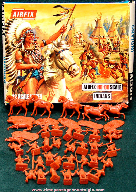 Old Boxed Airfix Indians Plastic Play Set Figures