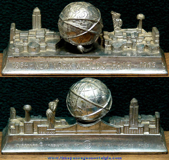 1964 - 1965 New York World’s Fair Advertising Souvenir Miniature Building Paperweight