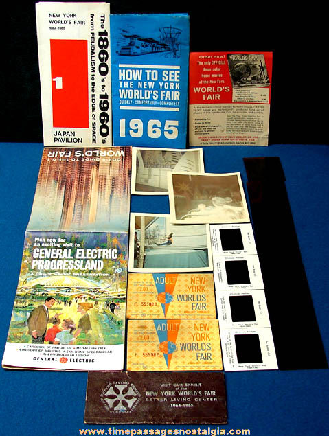 (24) 1964 - 1965 New York World’s Fair Advertising and Souvenir Paper Items