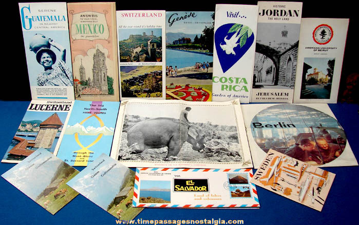 (15) Colorful 1964 - 1965 New York World’s Fair Exhibit & Pavilion Advertising Brochures