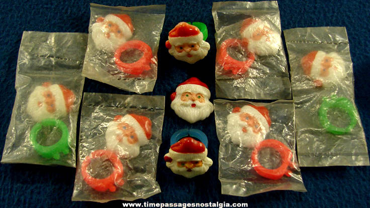 (8) Colorful Old Santa Claus Character Christmas Holiday Toy Rings