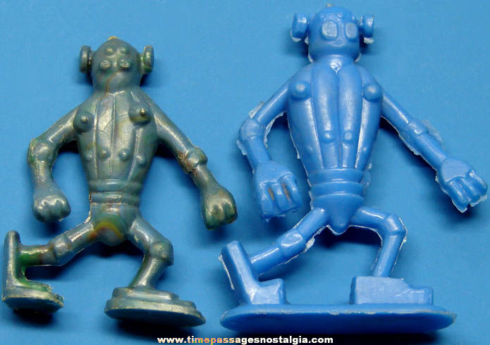 (2) 1953 Captain Video Cereal Prize & Lido Toy Play Set Space Alien Figures