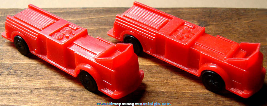 (2) Matching Old Kellogg’s Cereal Prize Red Hard Plastic Toy Fire Trucks