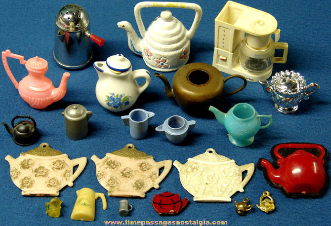 (22) Old Miniature Toy Coffee Pot or Tea Pot Items