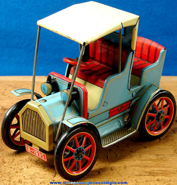 Colorful Old Modern Toys Tin Toy Lever Action Antique Car