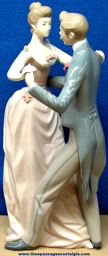 Large 1978 Lladro Anniversary Dance Porcelain Figurine