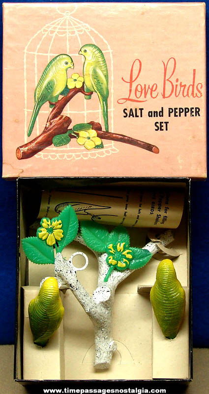 Colorful Old Unused & Boxed Love Birds Salt & Pepper Shaker Set