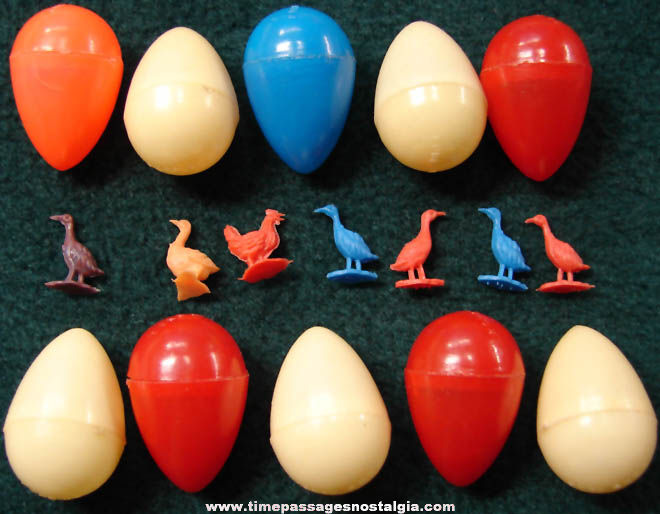(10) Old Gum Ball Machine Prize Egg Capsules With Miniature Toy Play Set Bird Figures