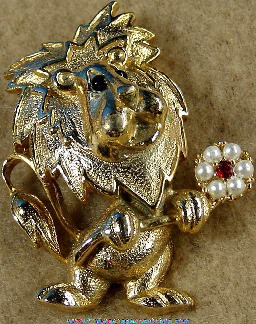 Old Gerry’s Comic Lion With Flower Metal Costume Jewelry Brooch Pin