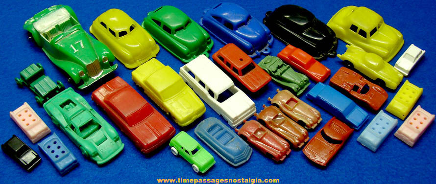 (30) Small or Miniature Old Plastic Toy Automobiles