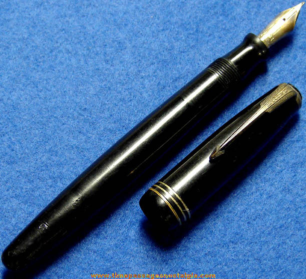 Old Parker Vacumatic Black Color Fountain Ink Pen