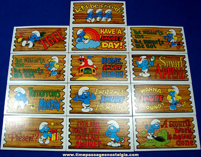 (13) 1982 Smurf Character Supercards Non Sports Trading Cards