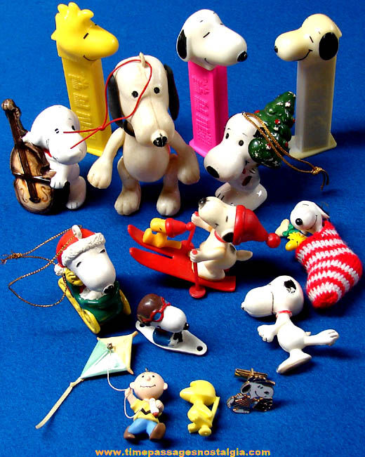 (14) Different Small Charles Schulz Peanuts Comic or Cartoon Character Items