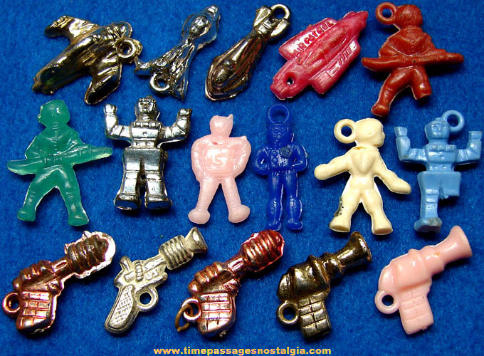 (16) 1950s Space Related Gum Ball Machine Prize Toy Charms