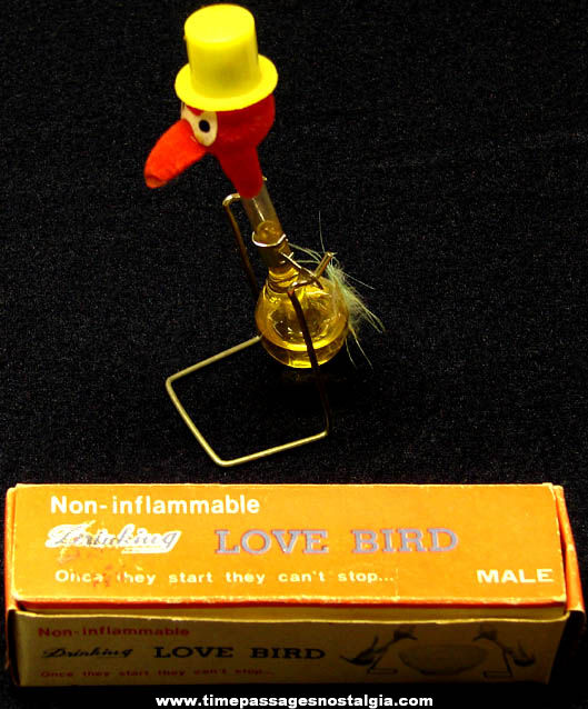 Old Boxed Artmark Glass Mechanical Novelty Drinking Love Bird