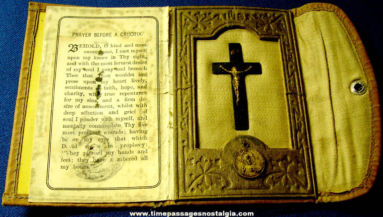 Old Catholic or Christian Religious Prayer Wallet with Crucifix & Medallion