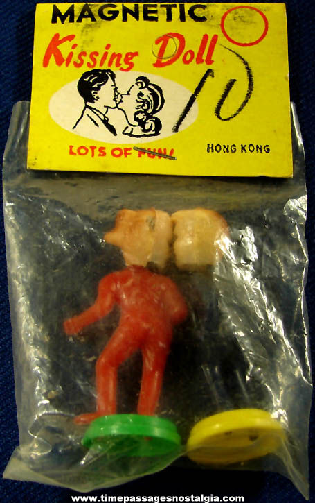 Old Unopened Miniature Hard Plastic Magnetic Kissing Toy Doll Figure Set