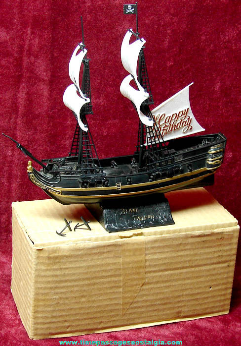 Old Boxed Wilton Black Falcon Pirate Sailing Ship Model Kit