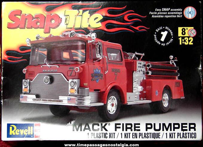 Unbuilt 2012 Revell Snap Tite Mack Fire Pumper Fire Truck Model Kit