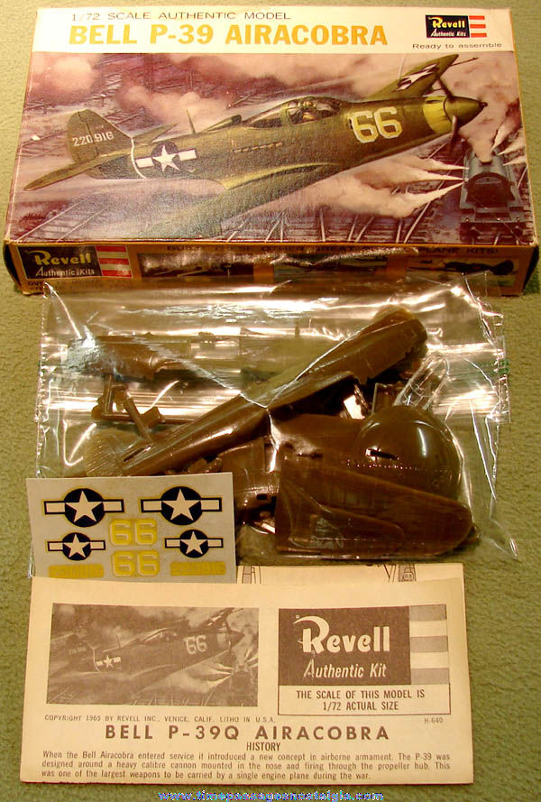 1965 Boxed Miniature World War II American Bell P-39 Airacobra Airplane Revell Plastic Model Kit