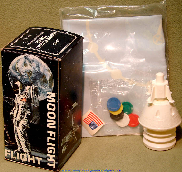 Unused & Boxed ©1970 Avon Space Flight Game with Shampoo Capsule Bottle