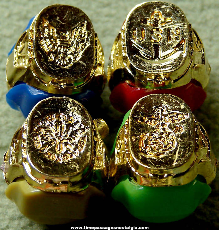 (4) Different Old United States Military Insignia Gum Ball Machine Prize Toy Rings