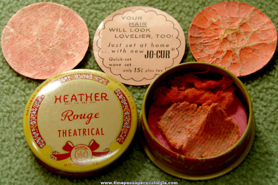 Small Old Heather Theatrical Rouge Tin Make Up Container With Contents