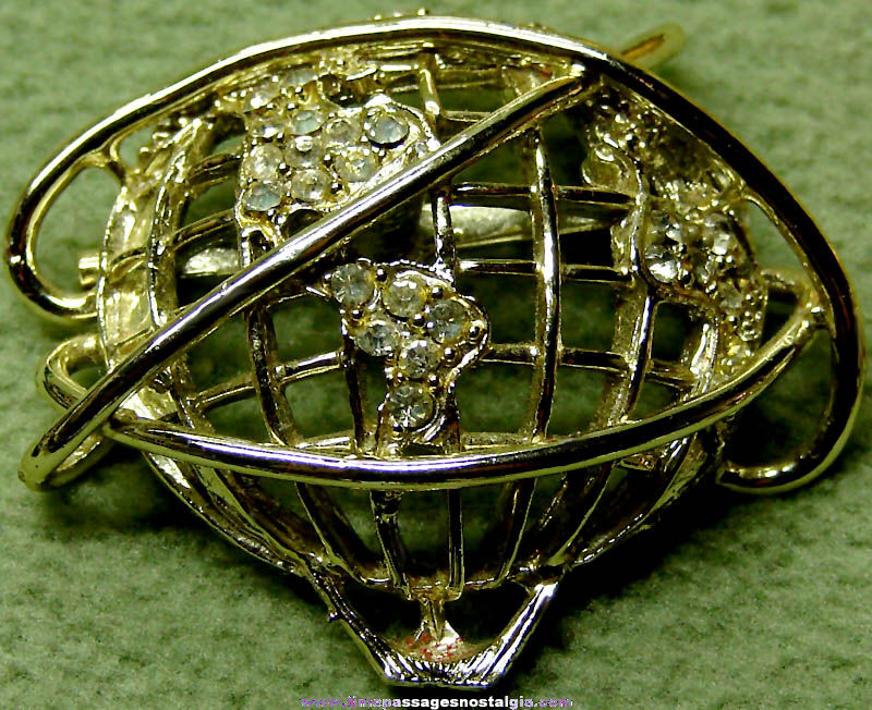 1964 - 1965 New York World’s Fair Unisphere Globe Jewelry Brooch Pin with Stones