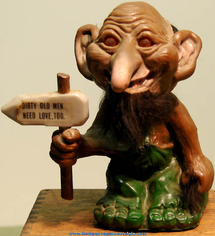 1971 It’s The Berries Troll Character Nodder Figure with Sign