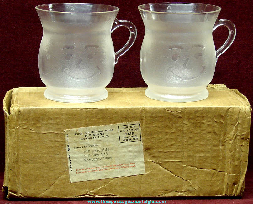 (2) Old Unused Kool-Aid Advertising Premium Hard Plastic Drink Mugs With Mailer Box