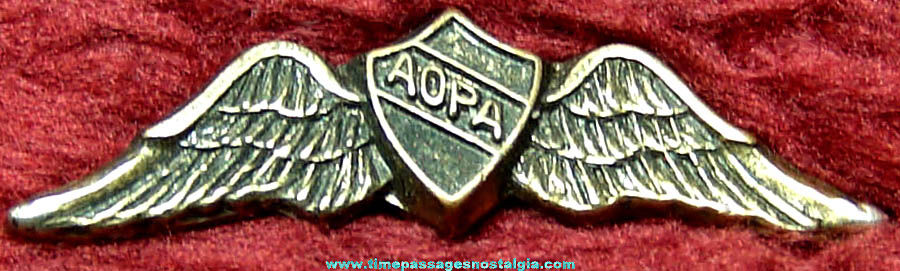 Small Old Aircraft Owners & Pilots Association AOPA Membership Wings Pin