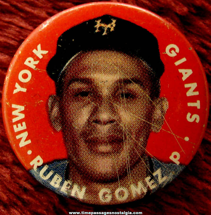 1956 Ruben Gomez New York Giants Topps Baseball Pin Back Button