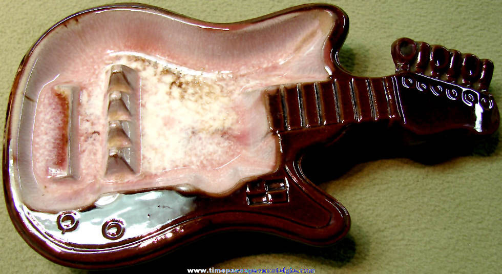 Old Glazed Ceramic Electric Guitar Cigarette Ash Tray
