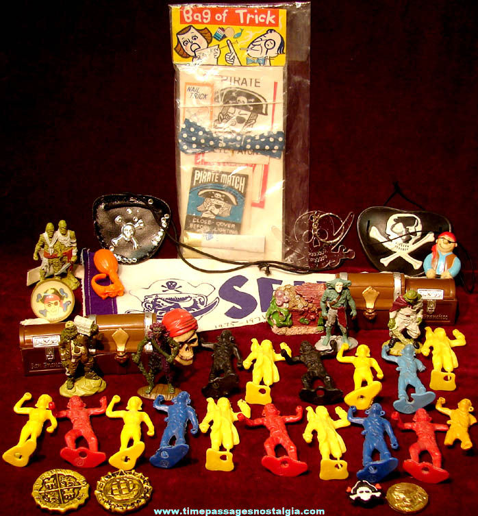(46) Small Older and Newer Toy Pirate Related Items