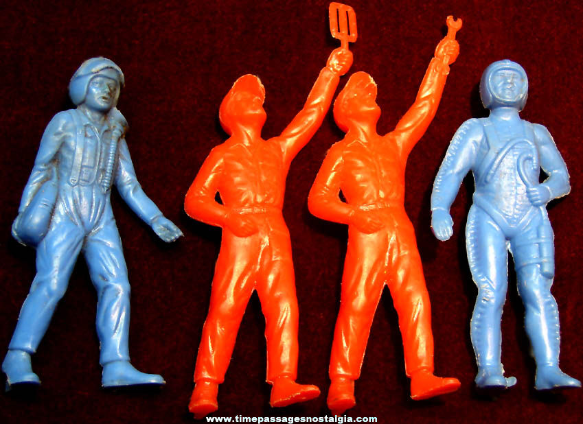 (4) Different Old Mechanic & Space Men or Astronaut Plastic Play Set Figures