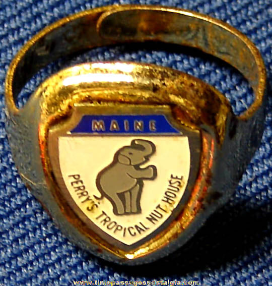 Old Perry’s Tropical Nut House Belfast Maine Advertising Souvenir Metal Toy Ring