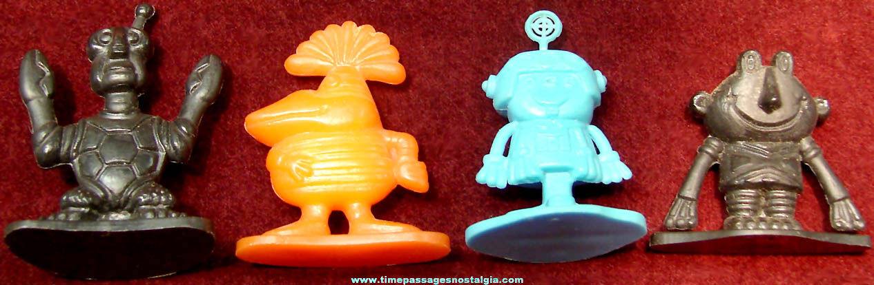 (4) Different Old Screaming Yellow Zonkers Space Creature Character Play Set Figures