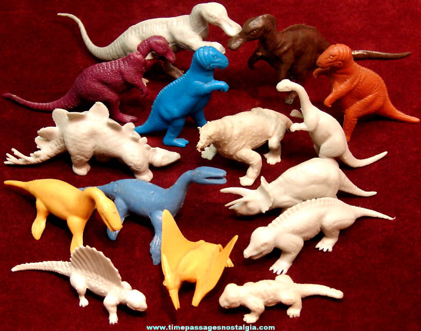 (15) Colorful Old Plastic Dinosaur Toy Play Set Figures