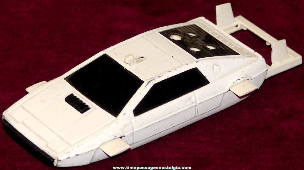 James Bond 007 Spy Corgi Lotus Esprit Diecast Toy Car