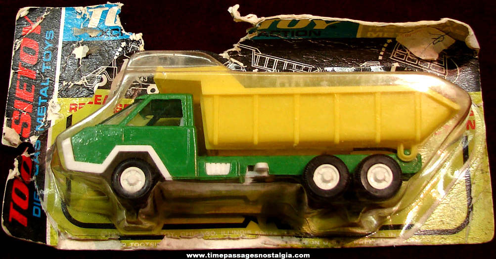 Unused 1970 Tootsietoy Automatic Action Toy Dump Truck