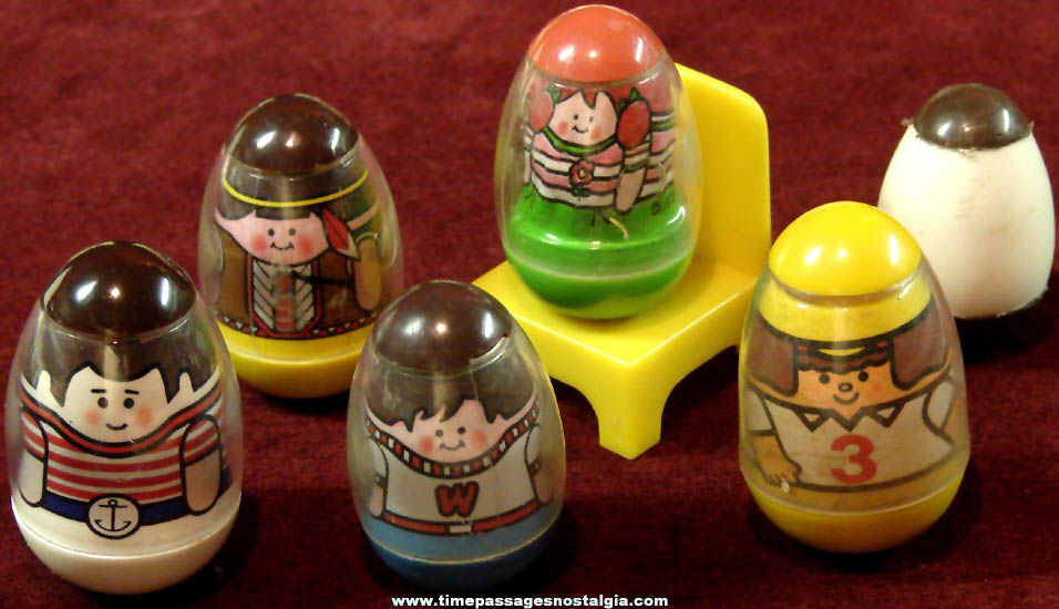 (7) 1970s Hasbro Weebles Toy Play Set Figures & Chair