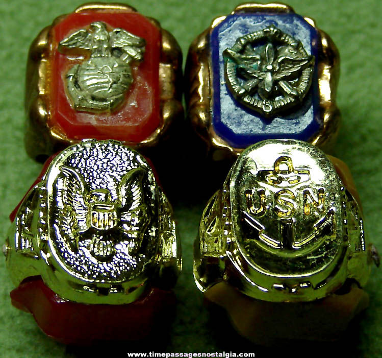 (4) Different Old United States Military Insignia Gum Ball Machine Prize Toy Rings